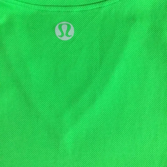 Lululemon Women's Green Floral Yoga Tank Top with Zipper Pockets, Size 10 - Picture 7 of 10